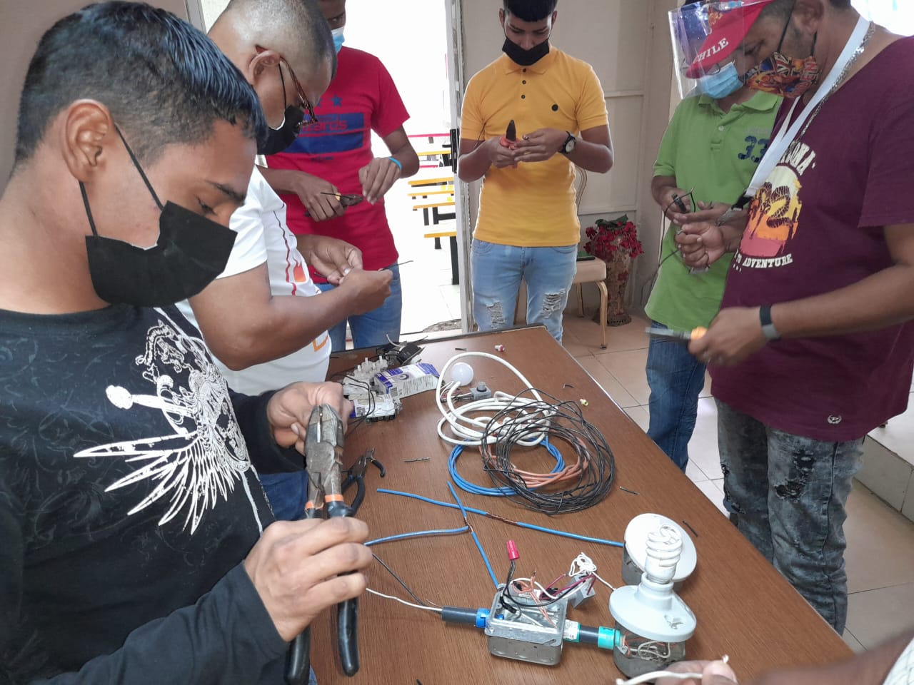 Curso de Electricidad 4