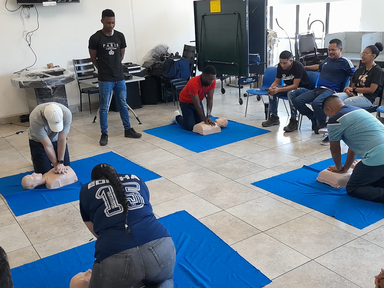 Capacitación Primeros Auxilios y manejo de extintores, empresa Express Distributor Zona libre de Colón