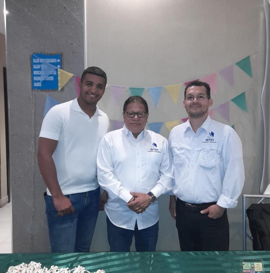 Firma de Convenio Crese de Perú y GMA Consultores y Capacitación de Panamá.